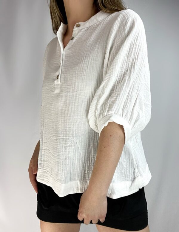 Polera Blanca Cuello Mao - Imagen 2