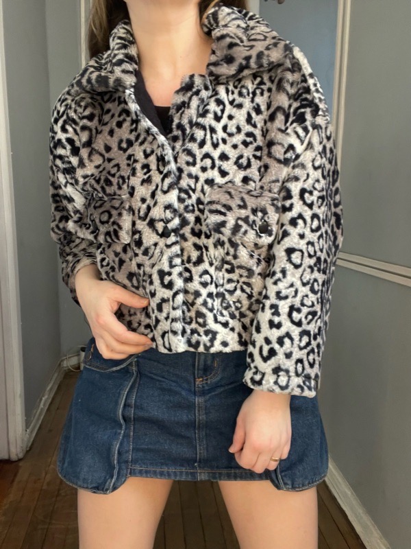 Chaqueta Corta Leoparda Chic Animal Print