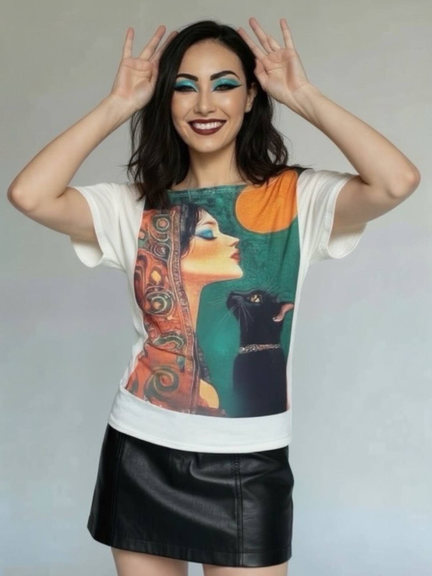 Polera Blanca Isis Felina