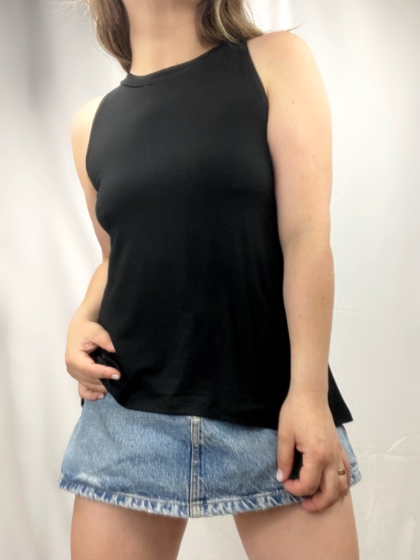 Polera Negra Sin Mangas Algodón Modal Mujer - Imagen 2