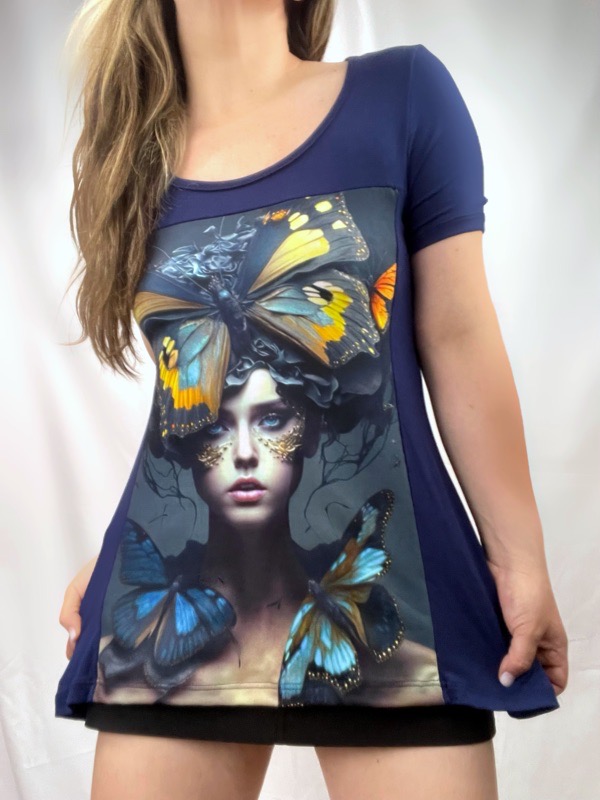 Polera Mariposa Azul