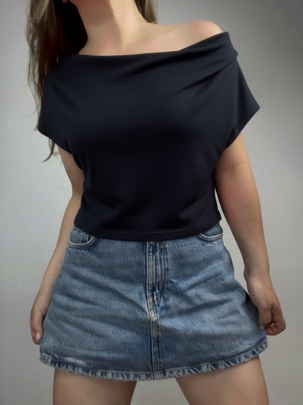 Polera negra Top Pulso