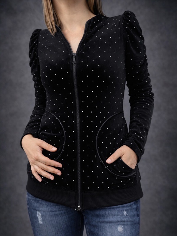 Polerón Negro Velvet Tachas